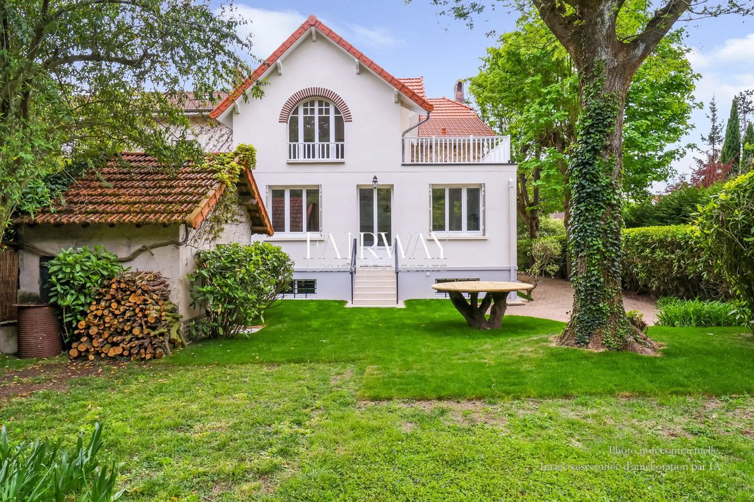 House in Saint-Cloud, Ile-de-France, France 1 - 17720871