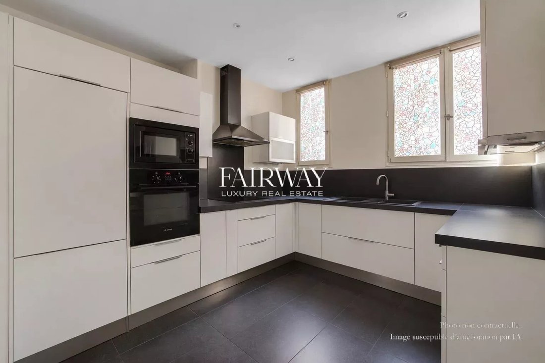 Apartment in Lorette-Martyrs, Paris 9e Arrondissement, Paris 5 - 18438122