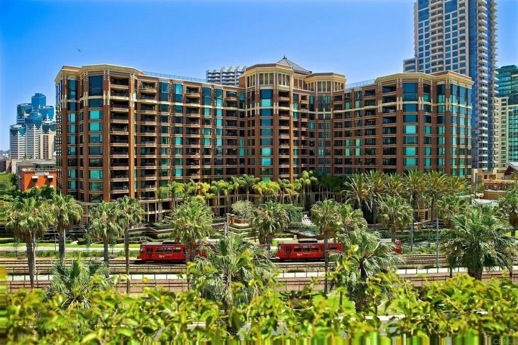 Condo in San Diego, California, United States 3 - 18437241