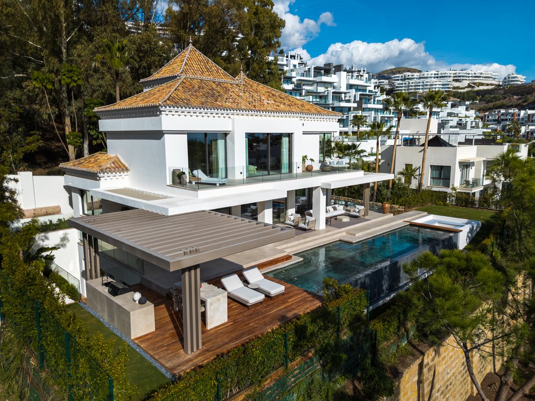 Villa in La Quinta, Benahavis, Andalusia 2 - 18435538