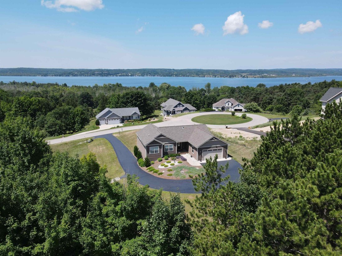 House in Garfield Township, Michigan, United States 5 - 18439256