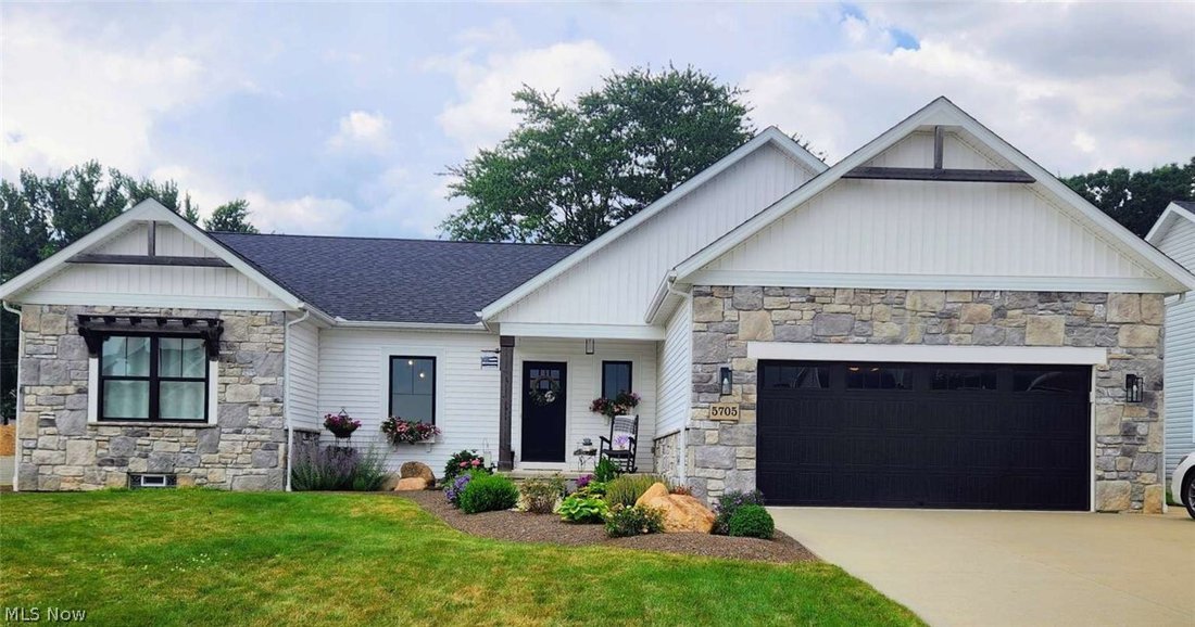 House in Canton, Ohio, United States 1 - 18436896