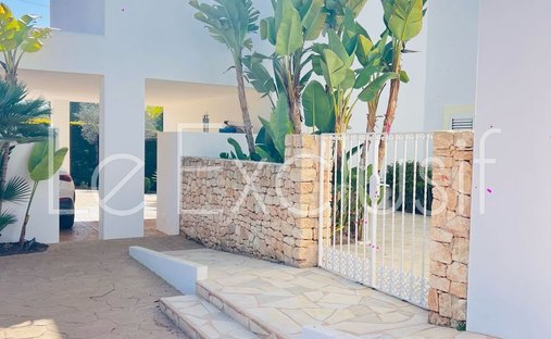 Villa in Ibiza Town, Balearic Islands, Spain 1