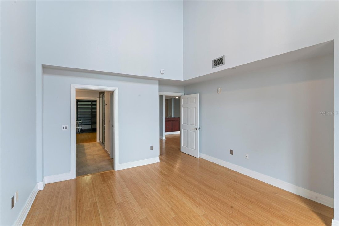 Condo in Tampa, Florida, United States 4 - 18439501