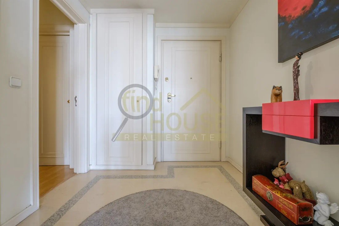 Apartment in Campolide, Lisbon, Portugal 3 - 18436192