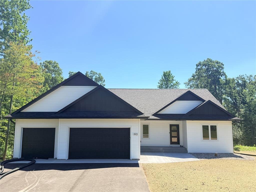 House in Eau Claire, Wisconsin, United States 1 - 18116021
