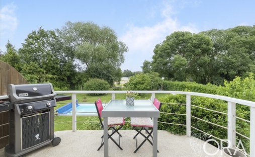 House in La Chesnaie, Les Ponts-de-Ce, France 1