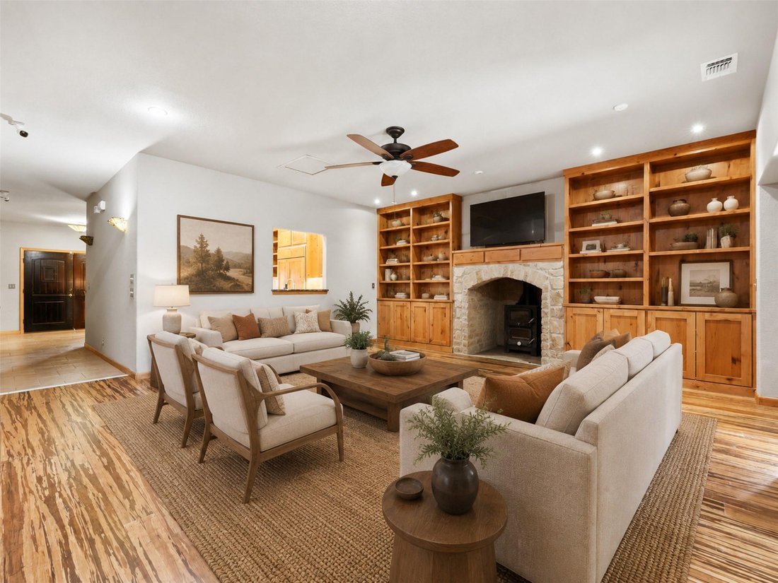 House in New Braunfels, Texas, United States 5 - 18440072