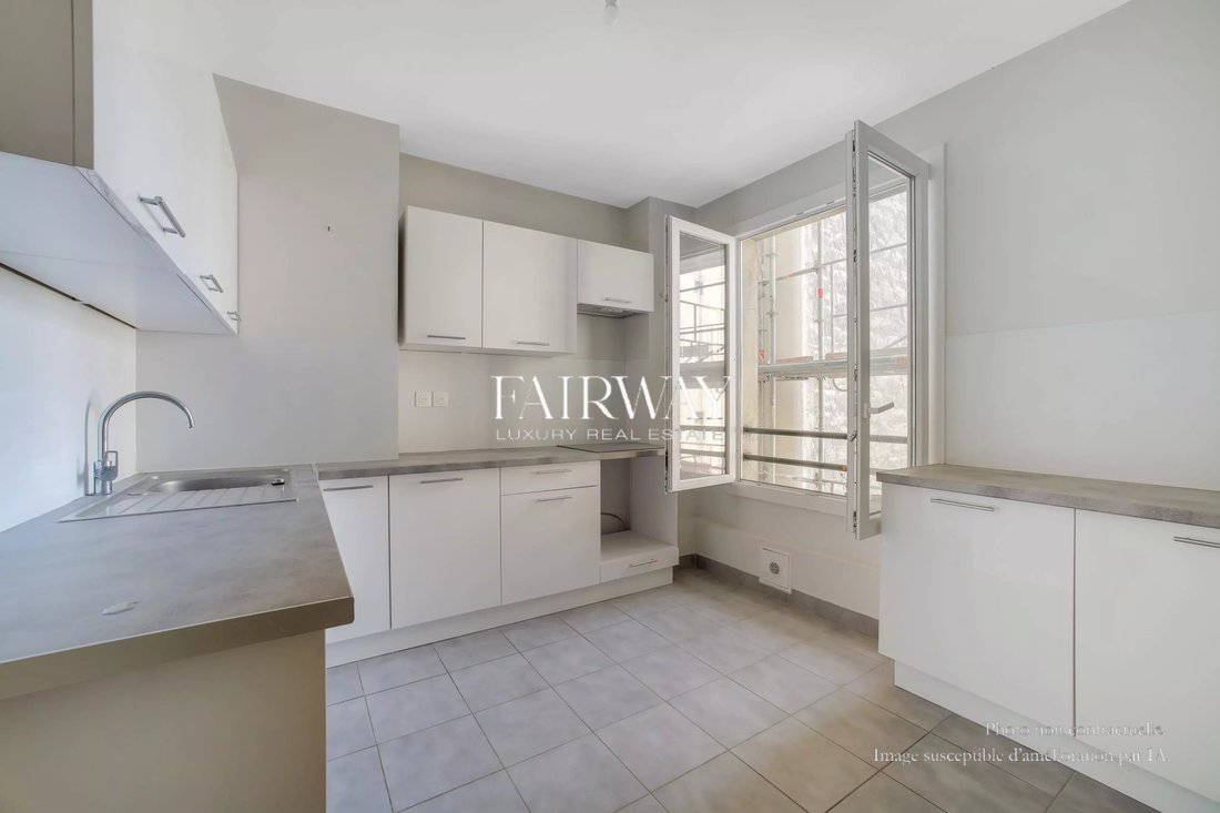 Apartment in Auteuil Nord, Paris 16e Arrondissement, Paris 5 - 18421357
