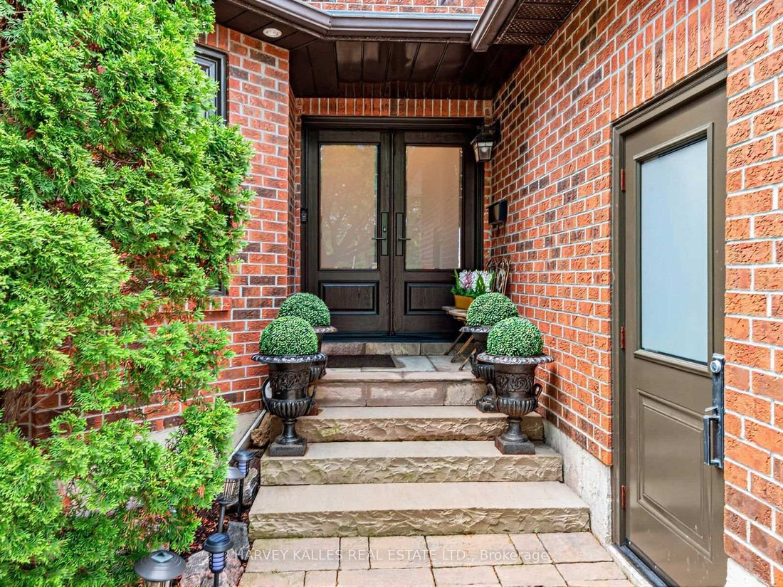 House in Vaughan, Ontario, Canada 3 - 18441564