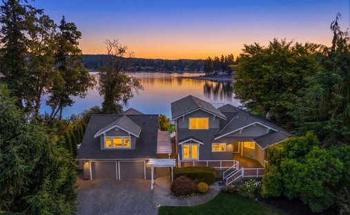 House in Poulsbo, Washington, United States 1