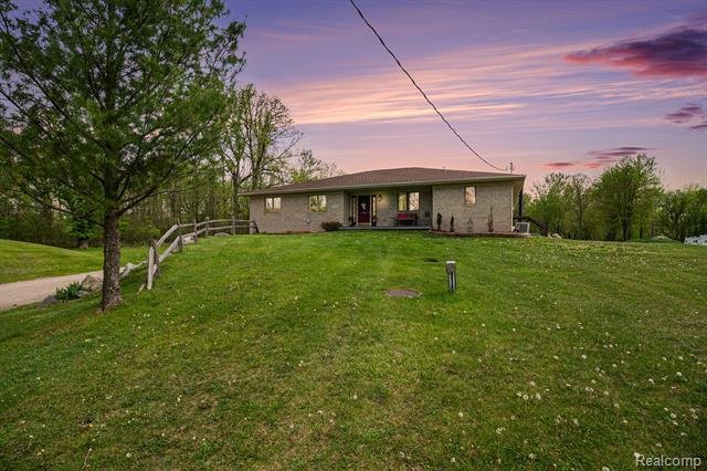 House in Howell, Michigan, United States 1 - 18155719