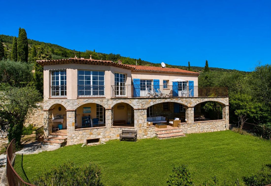 Villa in Spéracèdes, Provence-Alpes-Côte d'Azur, France 2 - 18437200