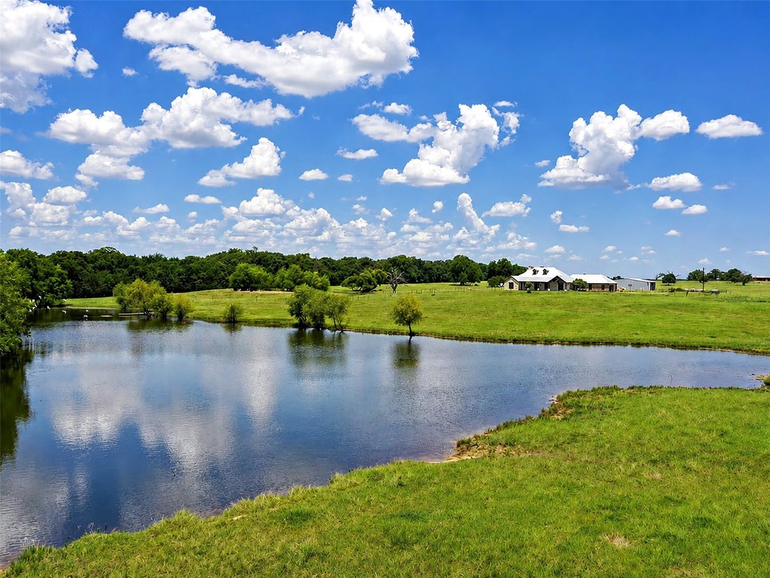 Farm Ranch in Valley View, Texas, United States 2 - 14815404