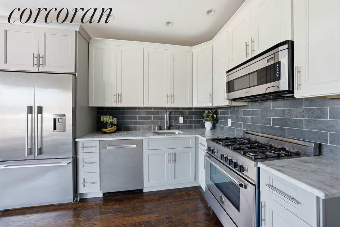 Condo in New York, New York, United States 3 - 18438403