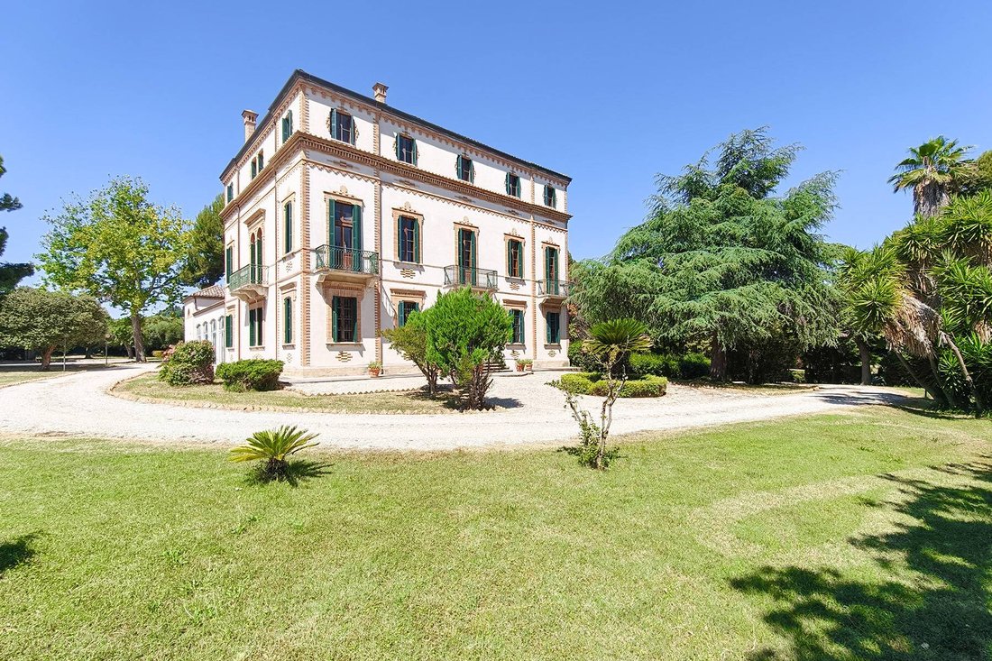 House in Porto San Giorgio, Marche, Italy 1 - 18435122