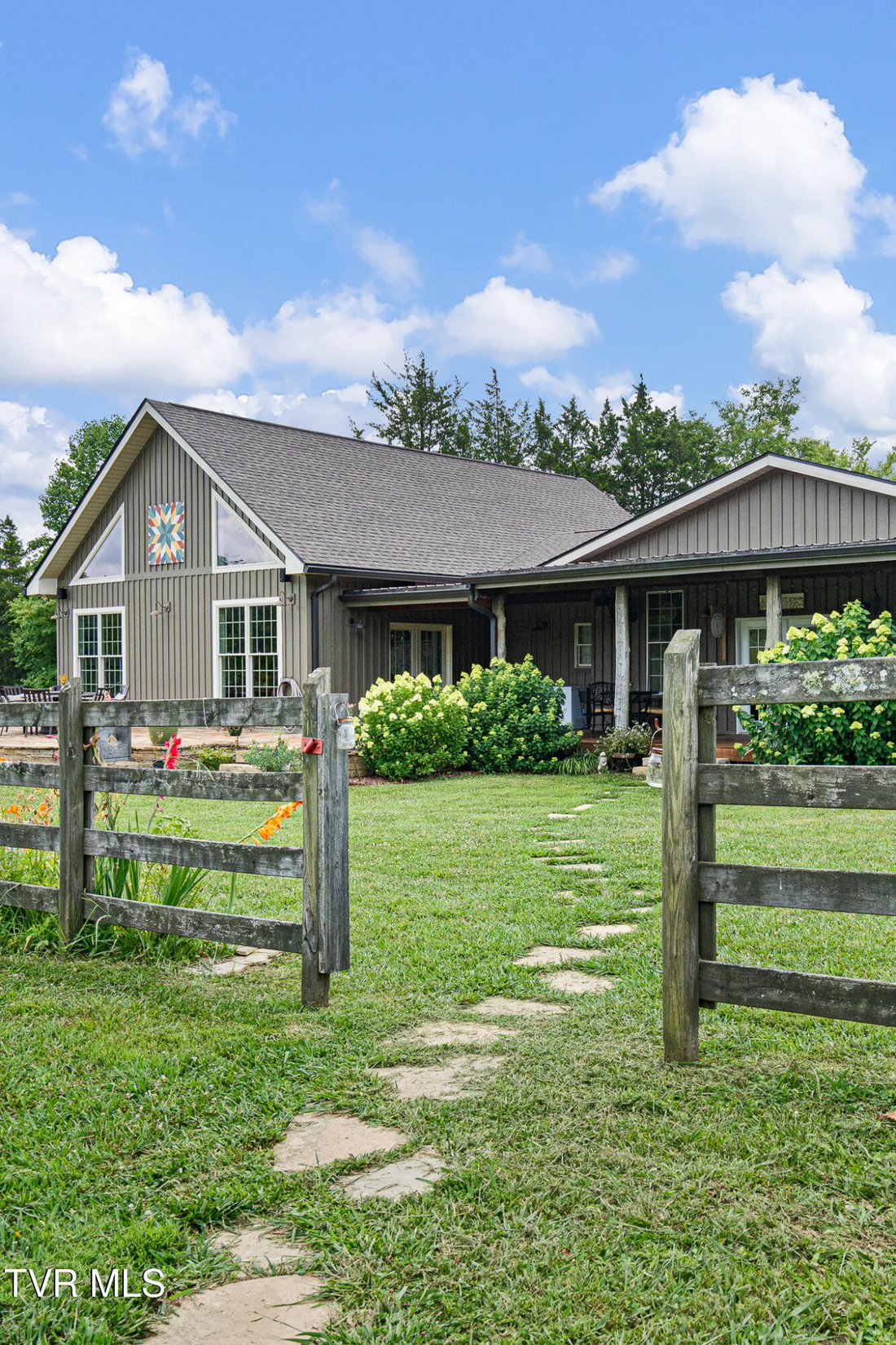 House in Greeneville, Tennessee, United States 4 - 18435971