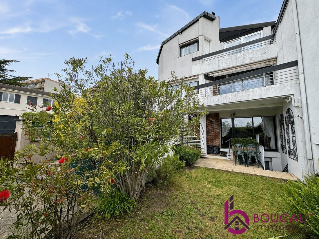 Villa in Wallon, Le Plessis-Robinson, France 4 - 18441734