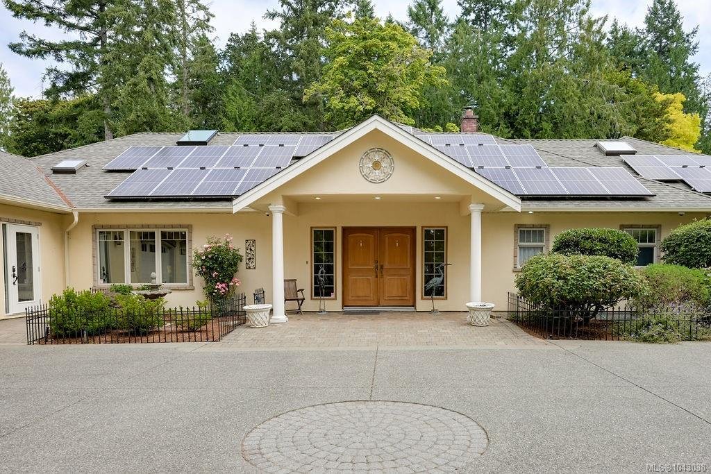 House in North Saanich, British Columbia, Canada 3 - 18441633
