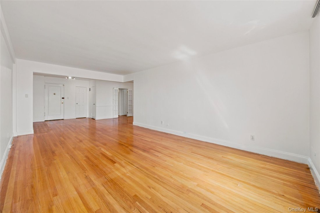 Co Op in New York, New York, United States 3 - 18435349
