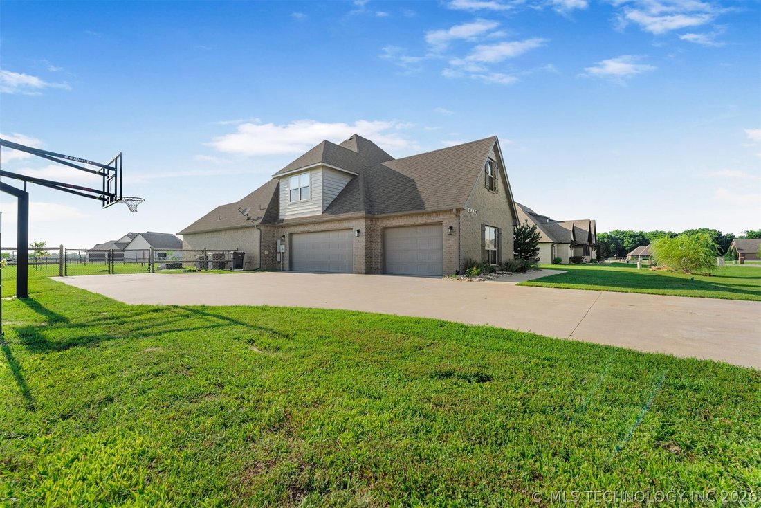 House in Owasso, Oklahoma, United States 3 - 18436436