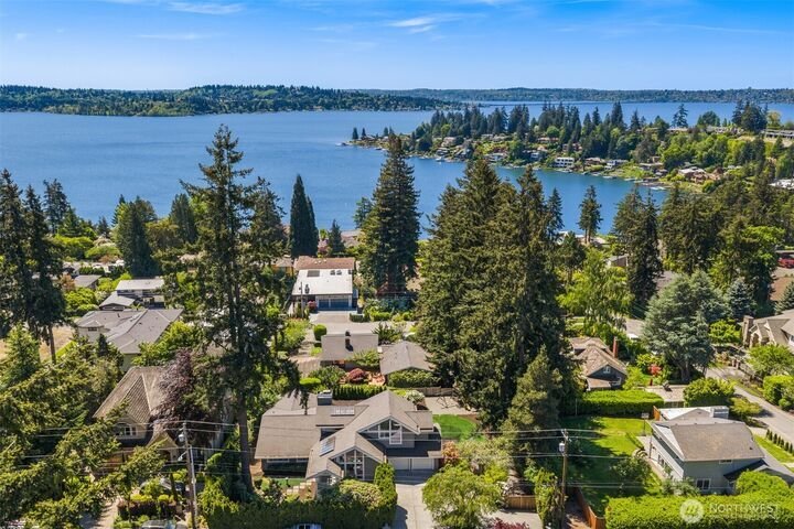 House in Bellevue, Washington, United States 2 - 18441907