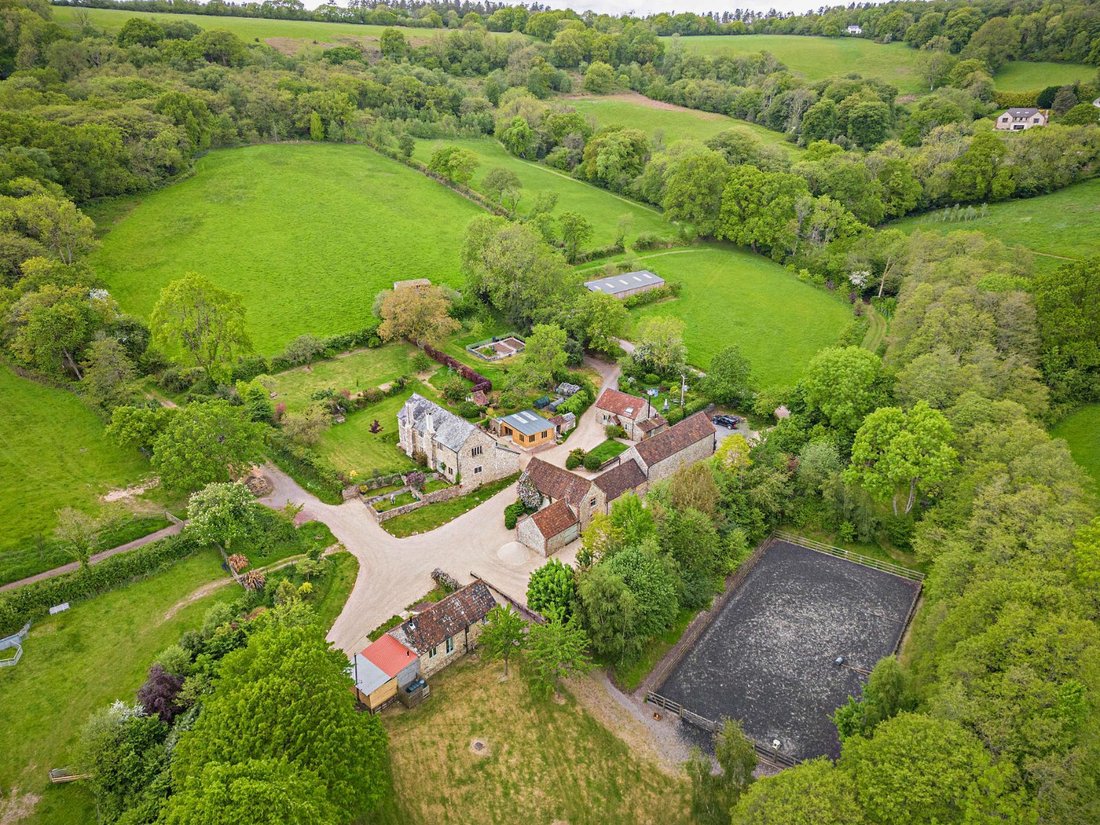 House in Farway, England 1 - 18436999
