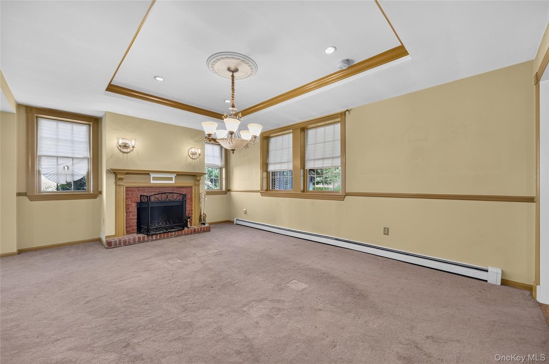 House in Garden City, New York, United States 4 - 18437835