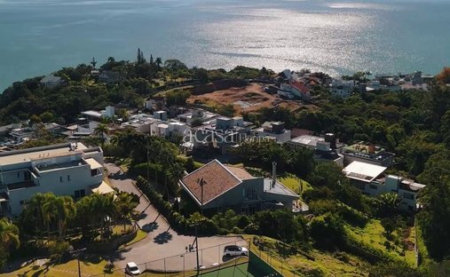Land in Florianópolis, State of Santa Catarina, Brazil 1