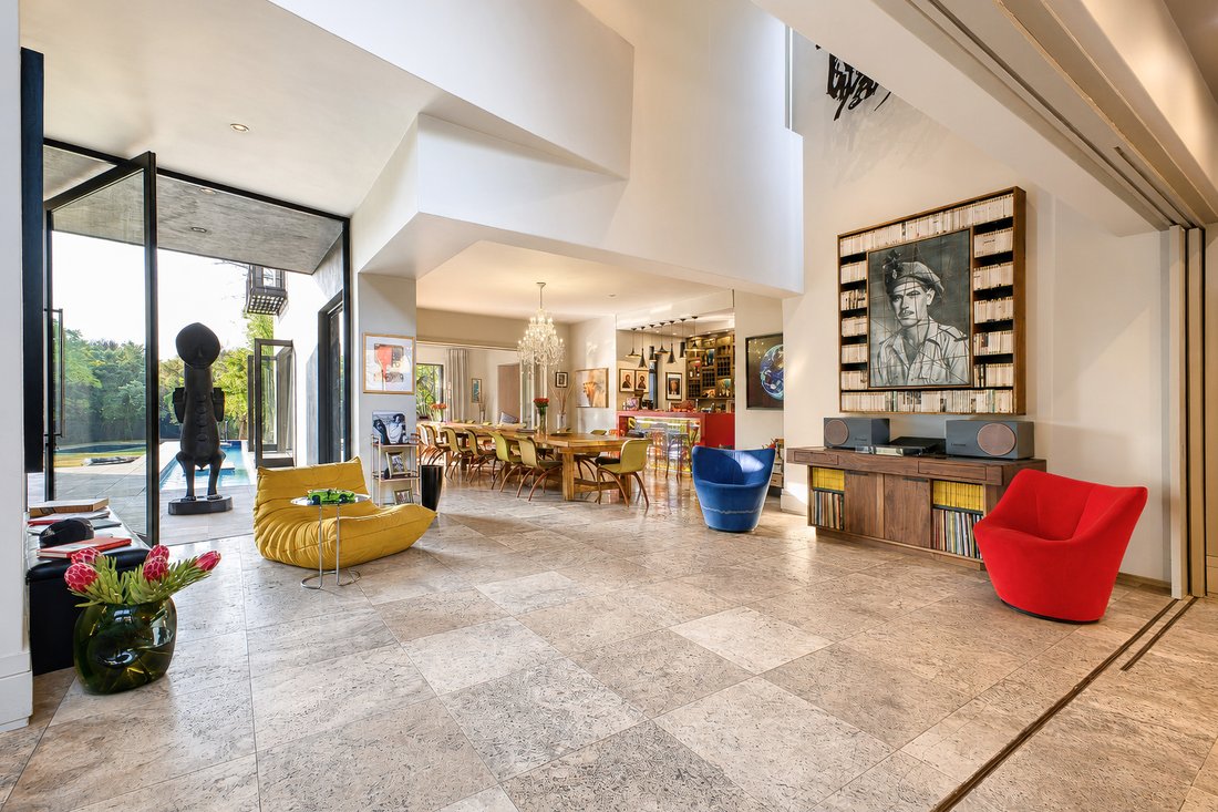 House in Sandton, Gauteng, South Africa 5 - 18435350