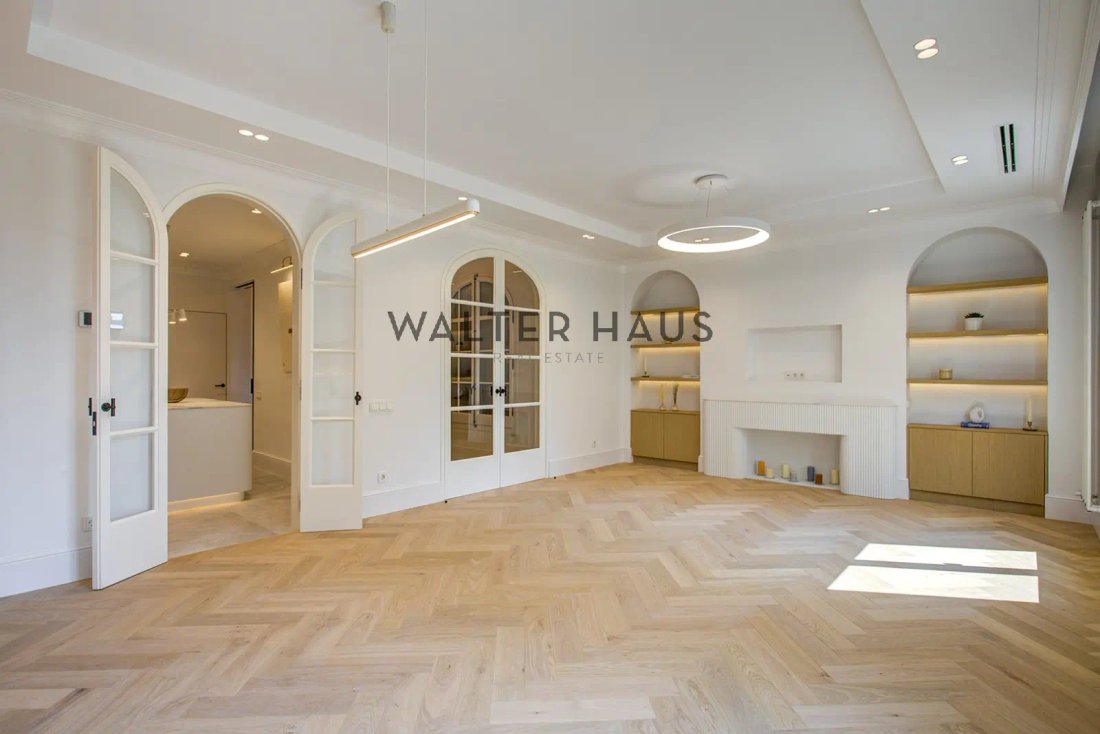 Apartment in Eixample, Barcelona, Spain 4 - 16697573