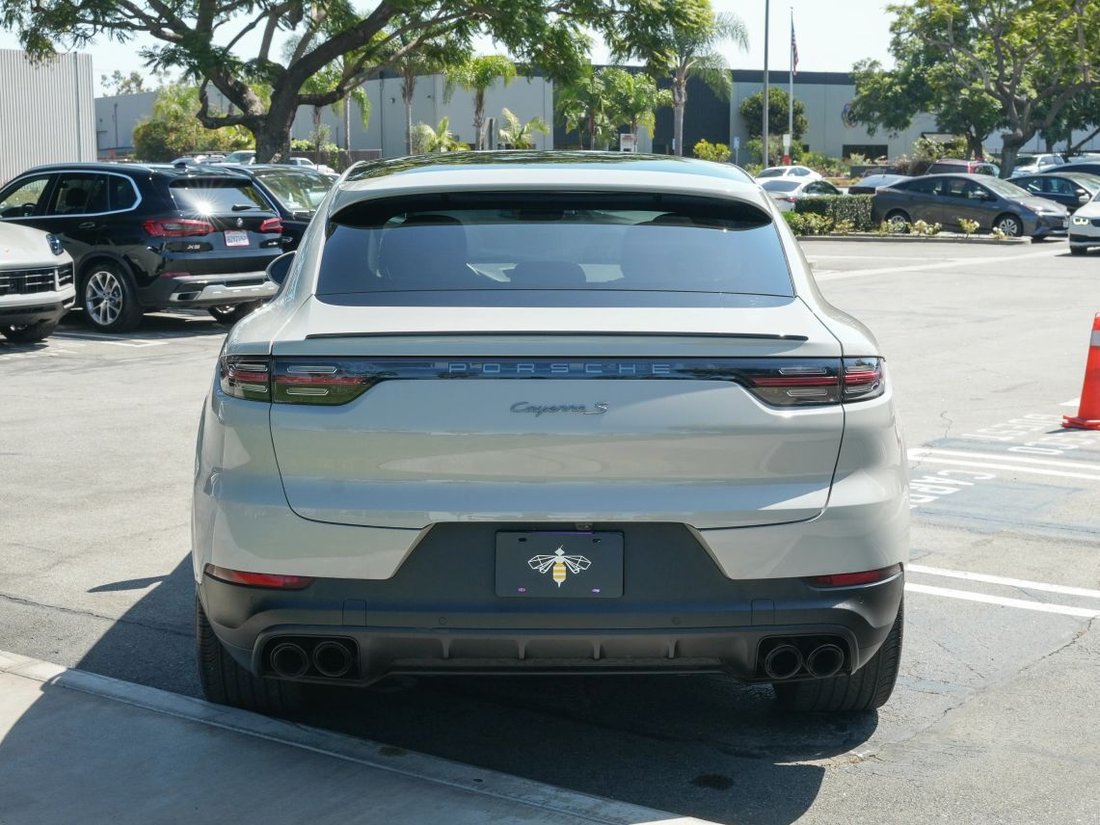 Suv in Costa Mesa, CA, United States 4 - 18424602