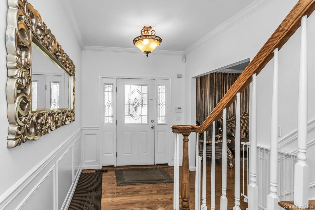 House in Bellmore, New York, United States 2 - 18440637