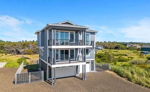 House in Westport, Washington, United States 1