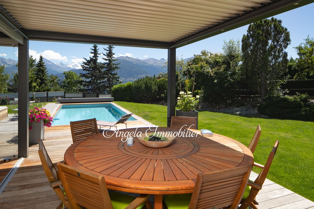 Chalet in Crans-Montana, Wallis, Schweiz 3 - 18435241