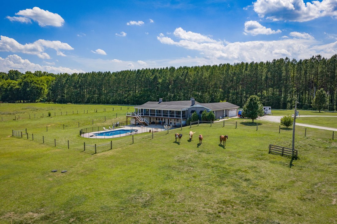 House in Statesville, North Carolina, United States 2 - 18435214