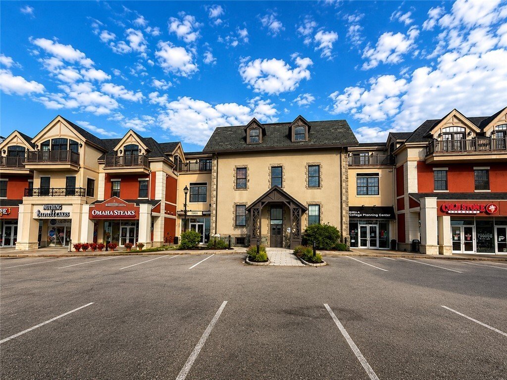 Condo in Cranston, Rhode Island, United States 1 - 18442239