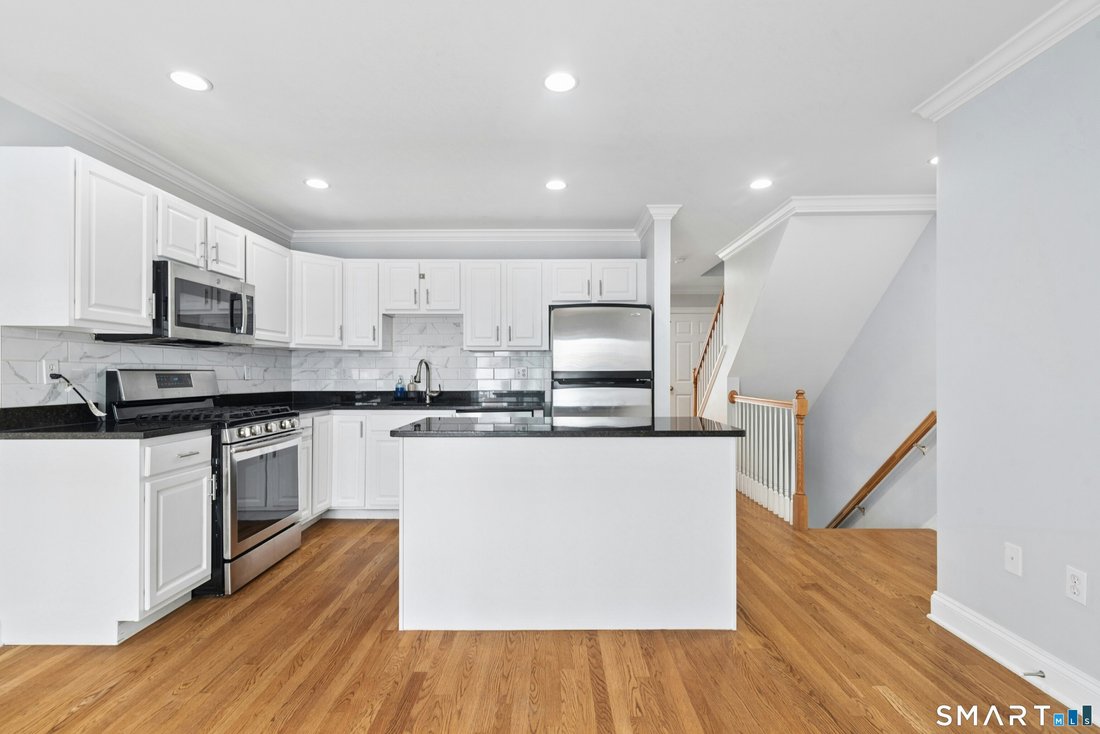Condo in Stamford, Connecticut, United States 4 - 18427830