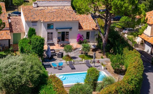 House in Grasse, Provence-Alpes-Côte d'Azur, France 1