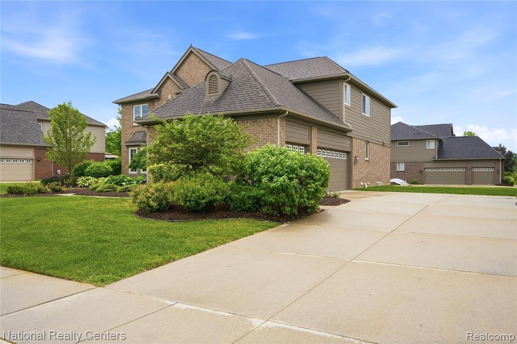 House in South Lyon, Michigan, United States 3 - 18370442