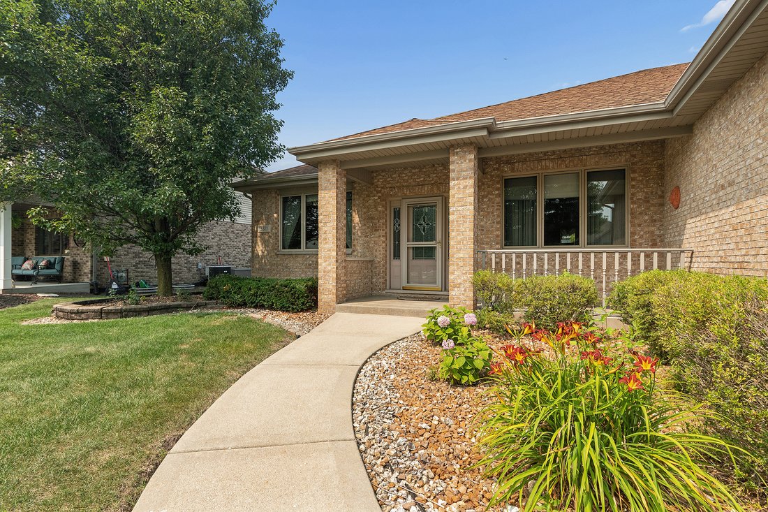 House in New Lenox, Illinois, United States 4 - 18437364