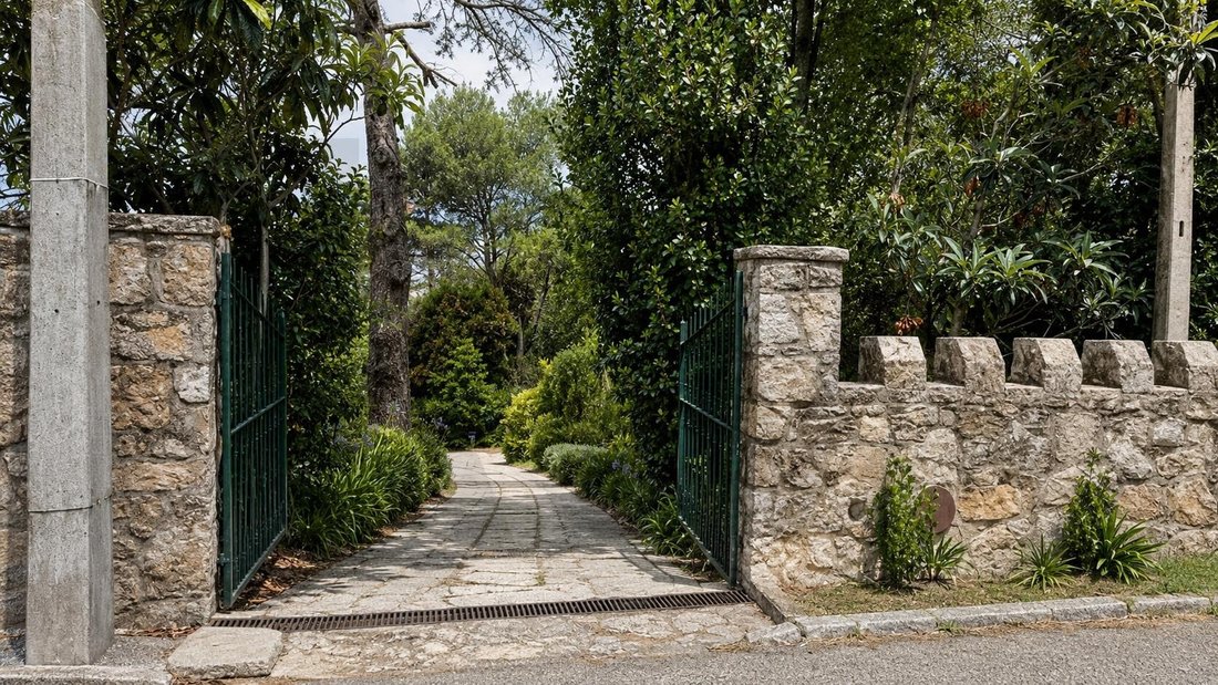 Farm Ranch in Sintra, Lisbon, Portugal 1 - 18442672