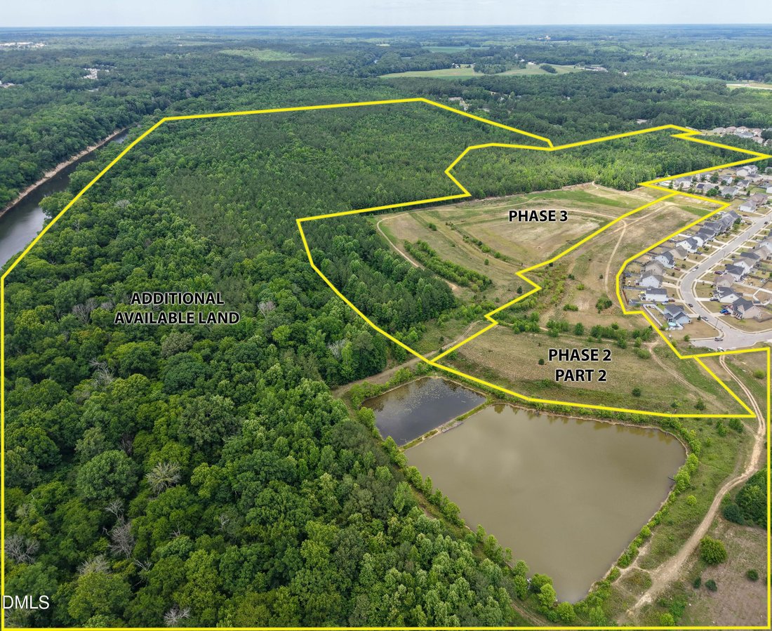 Land in Fayetteville, North Carolina, United States 1 - 18438776