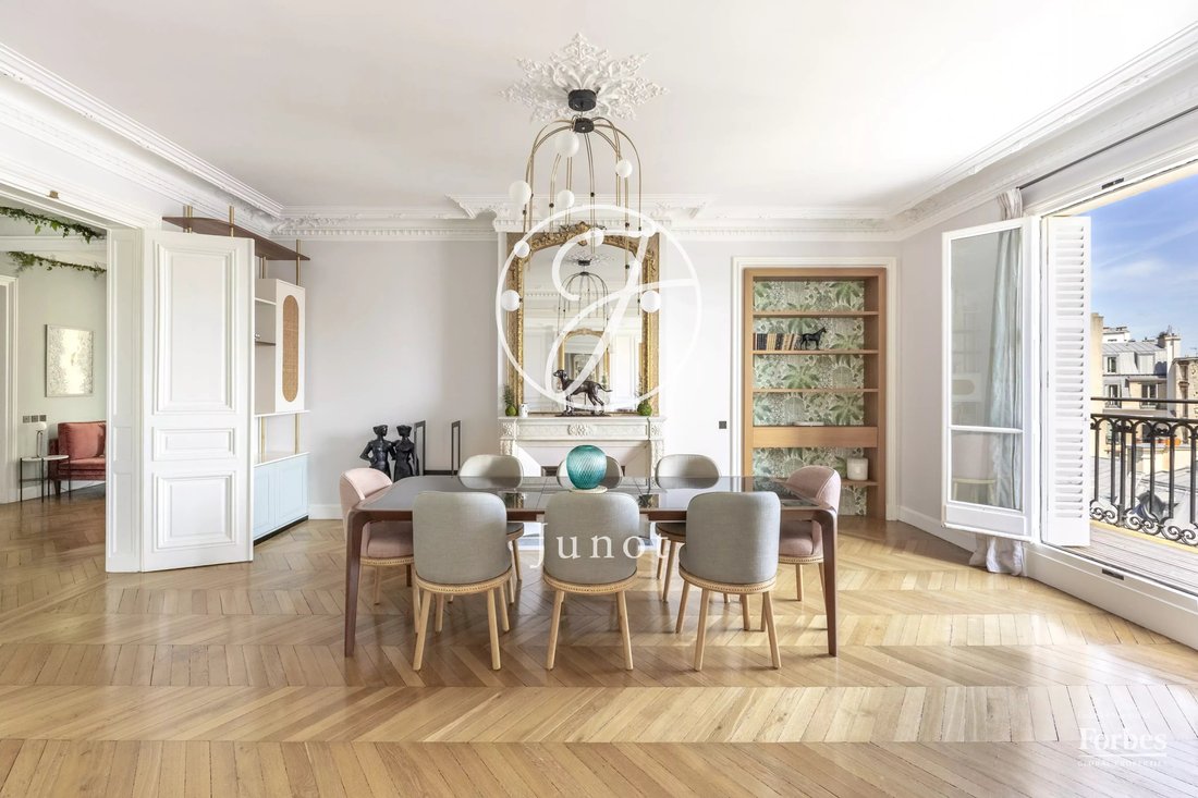 Apartment in Hoche-Friedland, Paris 8e Arrondissement, Paris 3 - 18437973