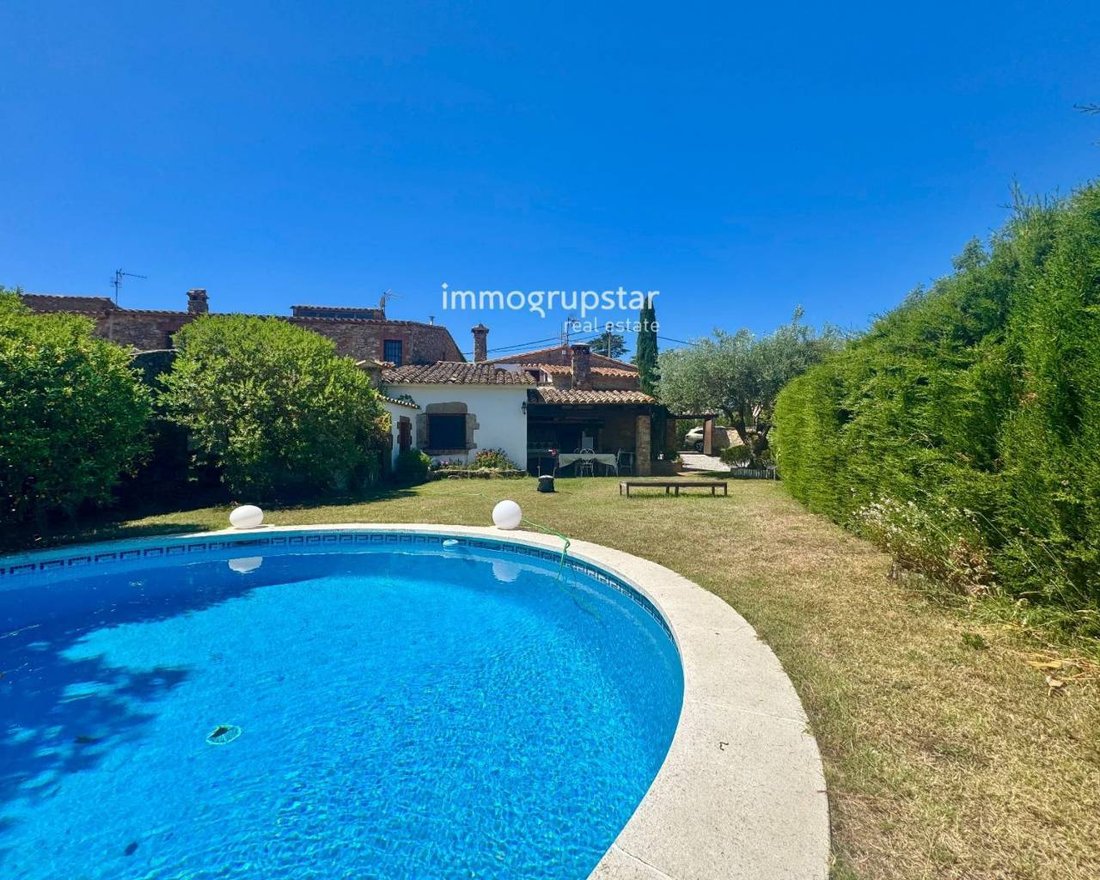 Finca in Platja d'Aro, Catalonia, Spain 5 - 18439228