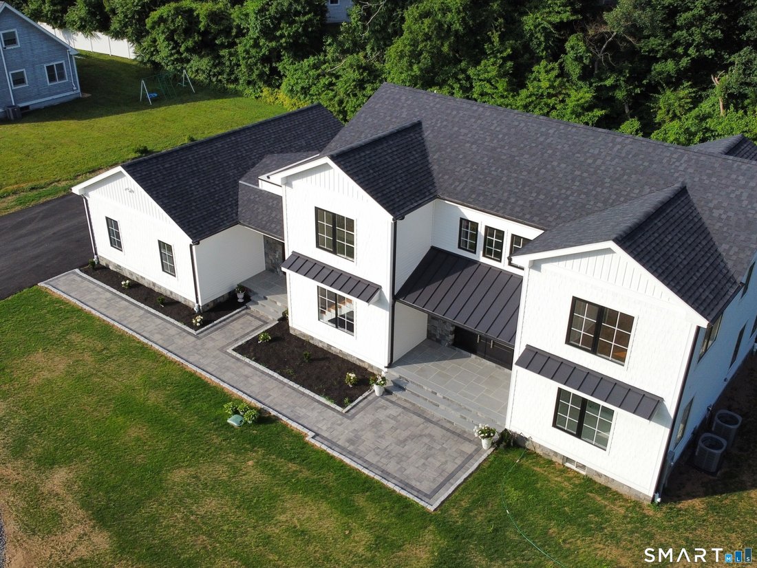 House in Guilford, Connecticut, United States 2 - 18436552