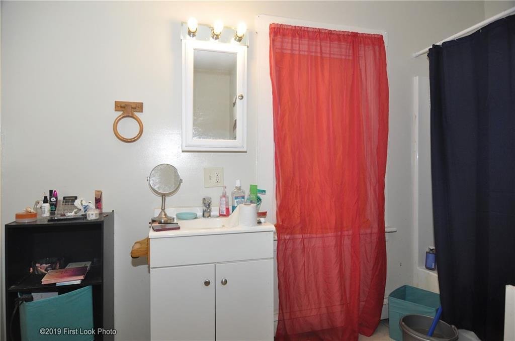 House in Woonsocket, Rhode Island, United States 5 - 18440921