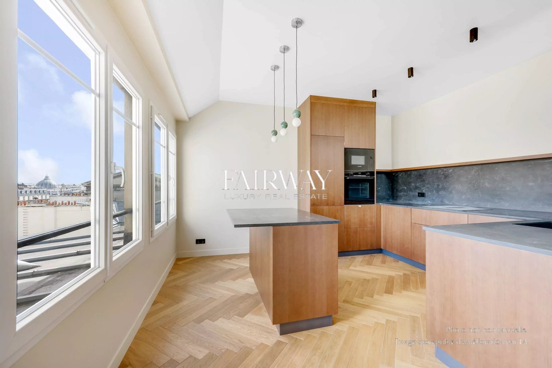 Apartment in Elysées-Madeleine, Paris 8e Arrondissement, Paris 4 - 17844834