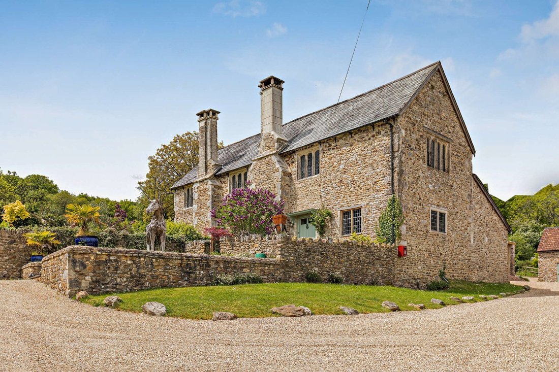 House in Farway, England 2 - 18436999