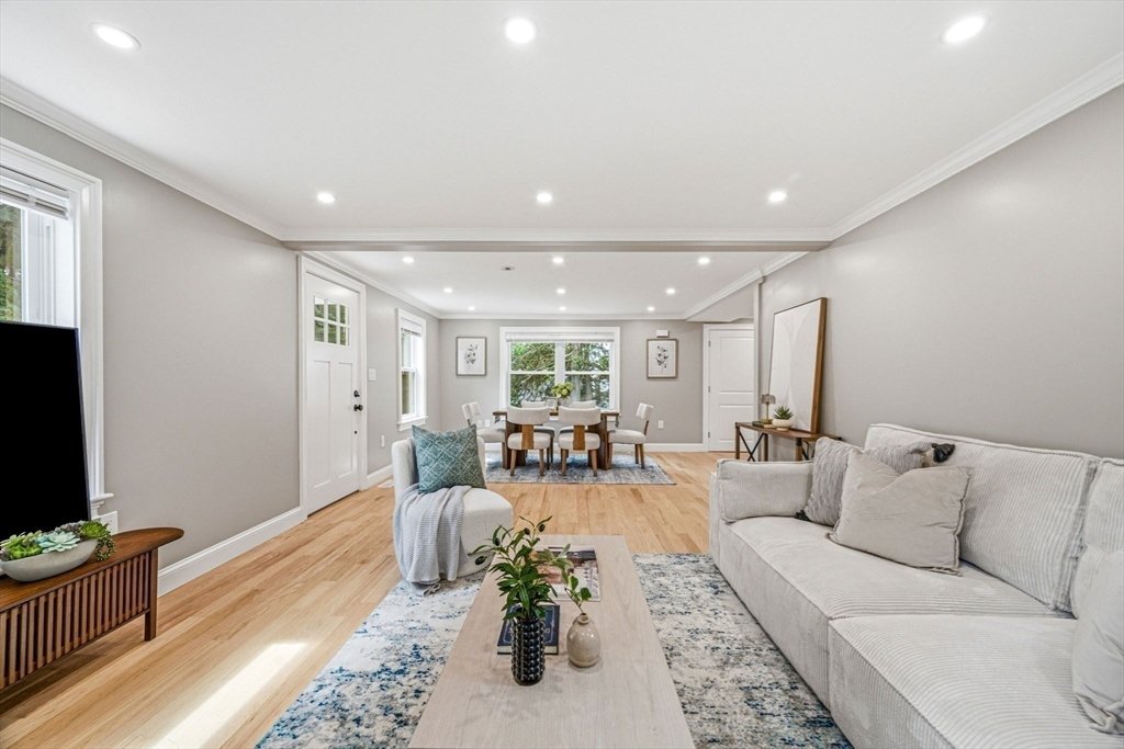 House in Wellesley, Massachusetts, United States 4 - 18433928